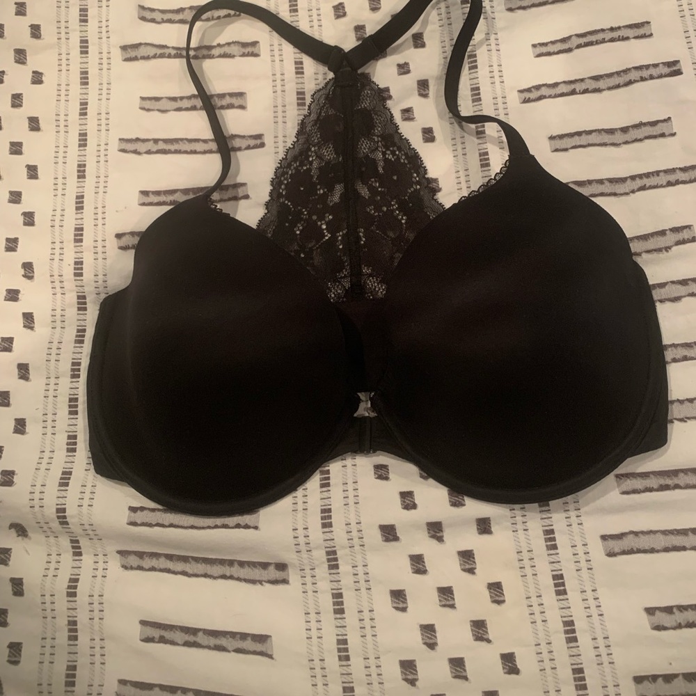 Like New! 36FFF Victoria's Secret Lace racerback bra